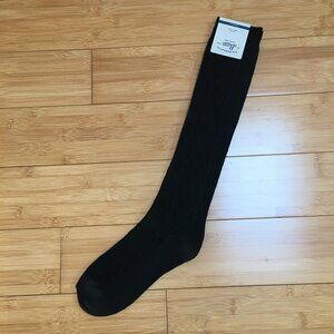 NWT G.H. Bass & Co. Black Pair of Knee-High Socks